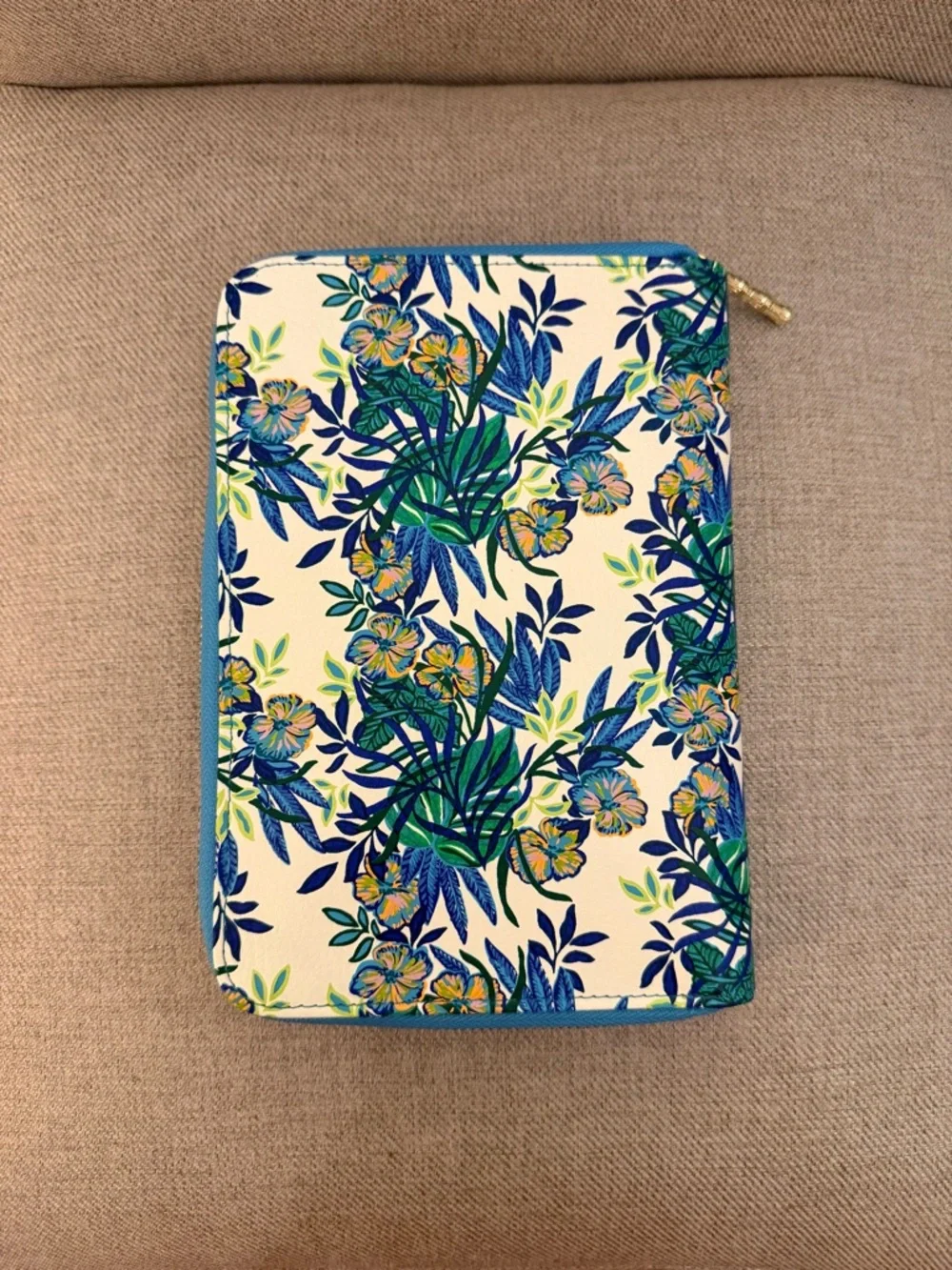 Lilly Pulitzer Travel Jewelry Folio in ‘The Hottest Spot’ - Used Once! - Picture 2 of 6